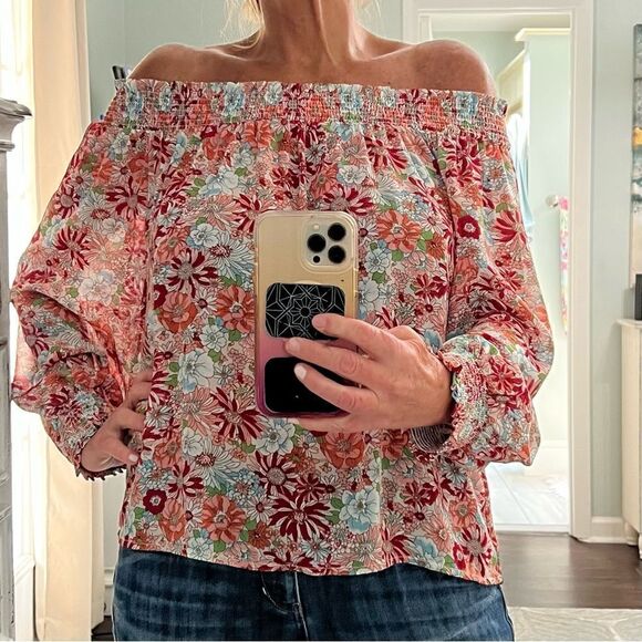 UMGEE Red and Pink Floral Off the Shoulder  Hi/lo top with smocking-like new! - Picture 5 of 15